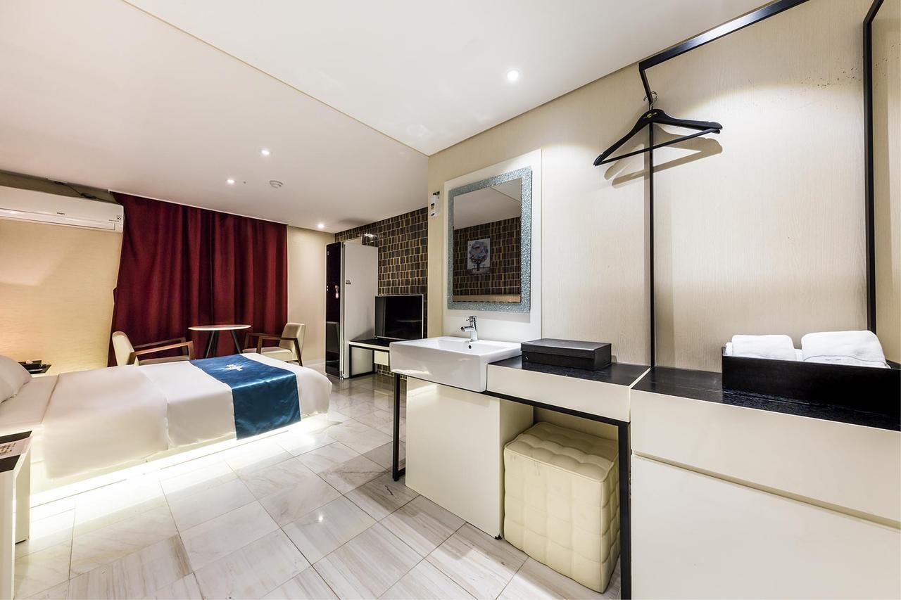 Cheonho Hotel The Blue Seoul Ngoại thất bức ảnh